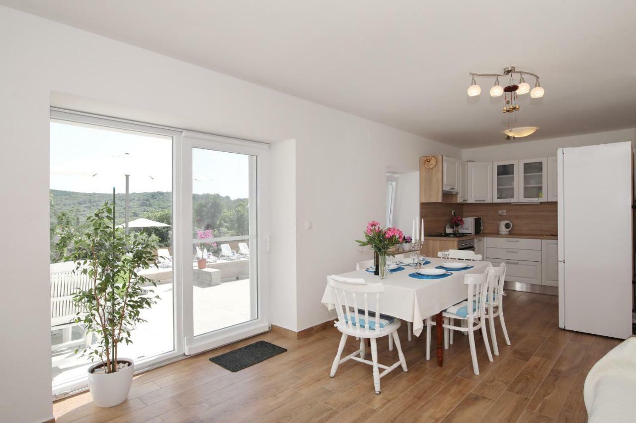 Holiday Home On Dugi Otok - Otok Brbinj Экстерьер фото
